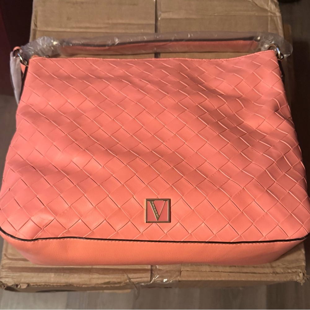 Elegant Coral Woven Shoulder Bag